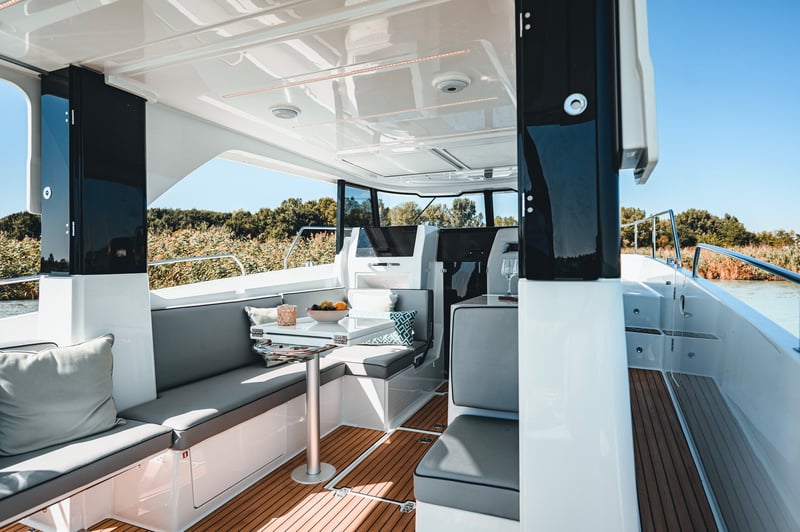 DELPHIA_10_LOUNGETOP_IMAGE_EXTERIOR_BALATON_1