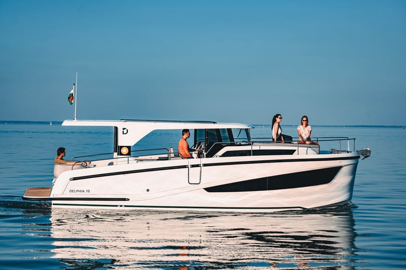 DELPHIA_10_LOUNGETOP_IMAGE_EXTERIOR_BALATON_14