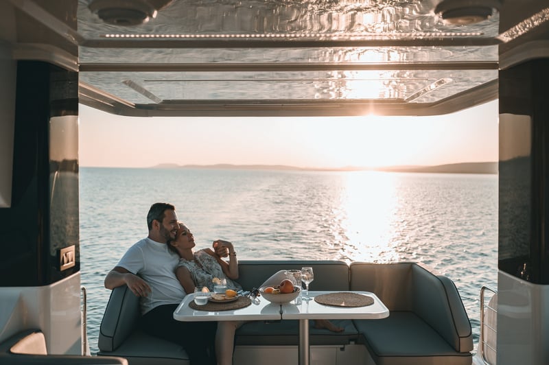 DELPHIA_10_LOUNGETOP_IMAGE_LIFESTYLE_BALATON_3