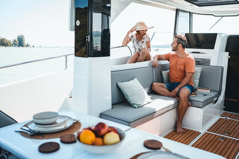 DELPHIA_10_LOUNGETOP_IMAGE_LIFESTYLE_BALATON_15