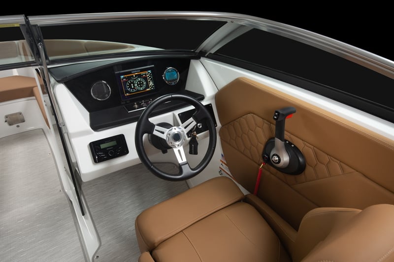 H_1_OB_IMAGE_INTERIOR_HELM