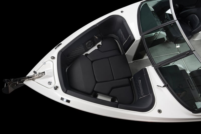H_2_OB_ELEVATE_IMAGE_INTERIOR_BOW_SEATING_FILL_IN_CUSHIONS