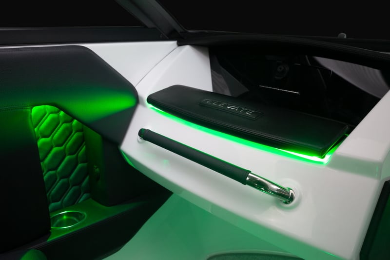 H_2_OB_ELEVATE_IMAGE_INTERIOR_PORT_CONSOLE_GLOVE_BOXE