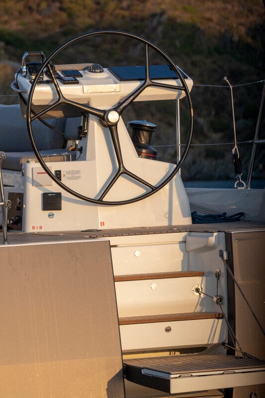 Jeanneau Yachts 60 satamassa valmiina uuteen seikkailuun