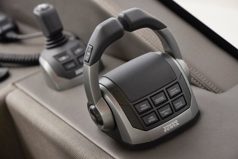 Prestige F5.7 Volvo Penta IPS joystick